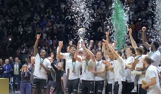 Basket, Trento batte Milano 73-69 e vince la Coppa Italia a Torino